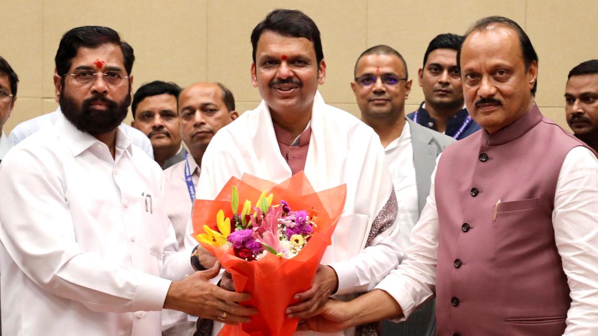 Maharashtra CM oath ceremony highlights: Devendra Fadnavis returns as Maharashtra CM; approves ₹5 lakh financial aid for transplant surgery