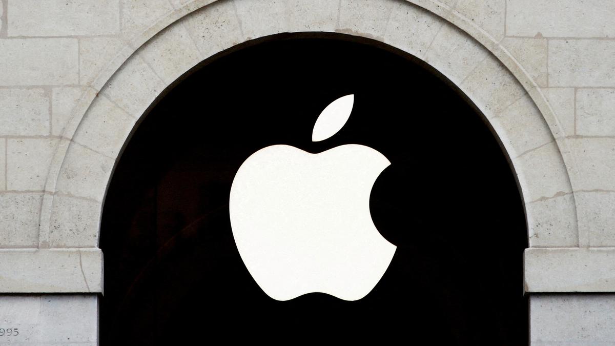 Apple loses bid to pause app store reform order in Epic Games case