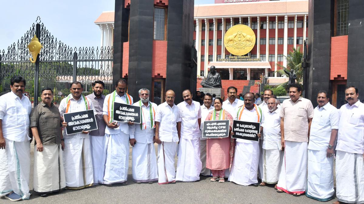 Kerala CM statement supporting Gandhi 'not genuine', CPI(M) has 'double agenda': Congress
