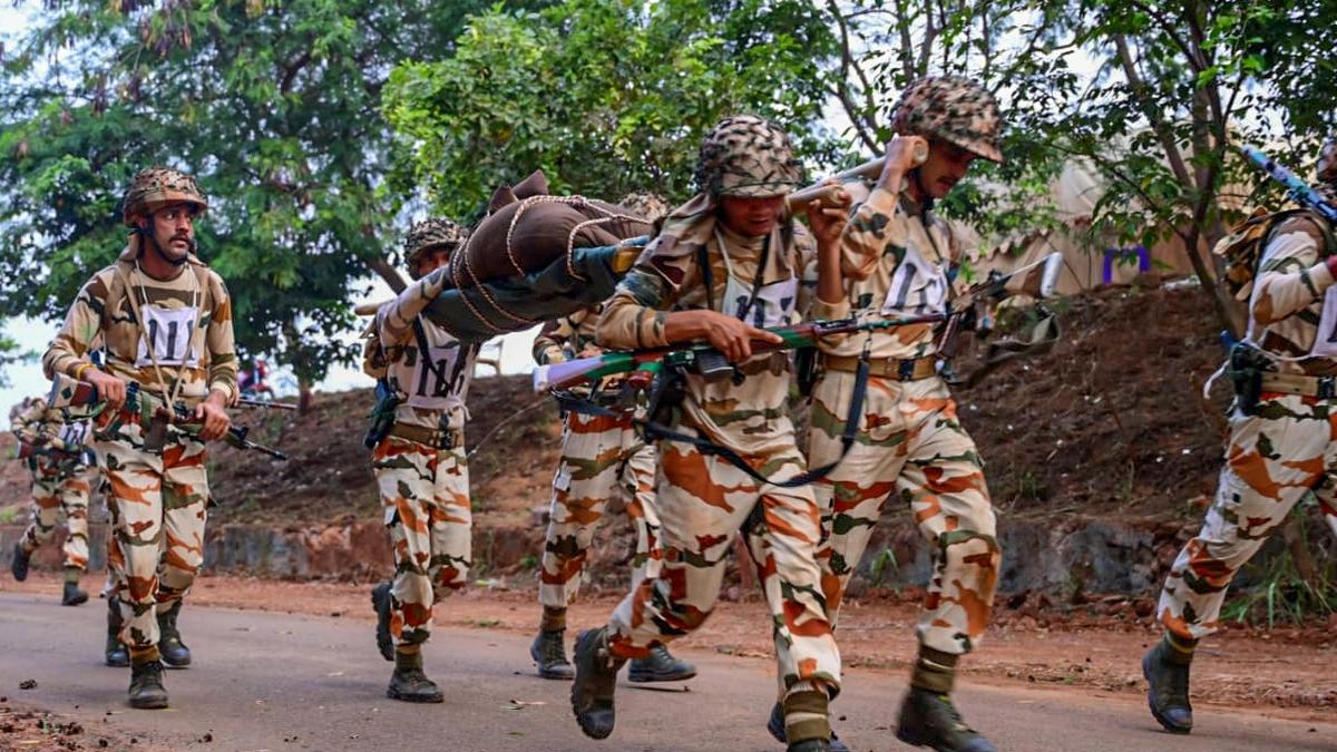 A competition of grit and precision unfolds at Greyhounds’ clash of commandos