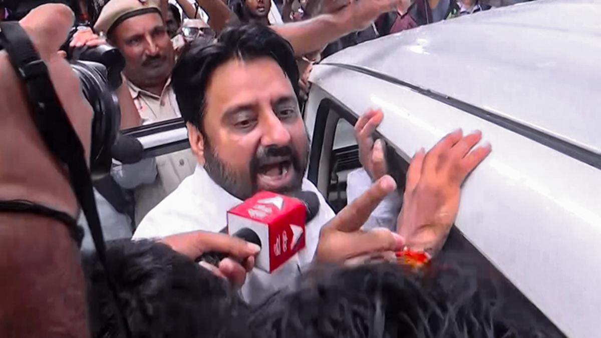 ED arrests Amanatullah Khan in Waqf Board case, gets his 4-day custody