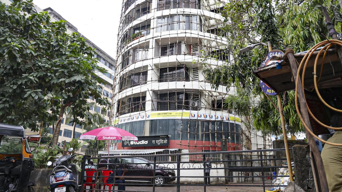 Mumbai hostage scare by Rohit Arya echoes past incidents