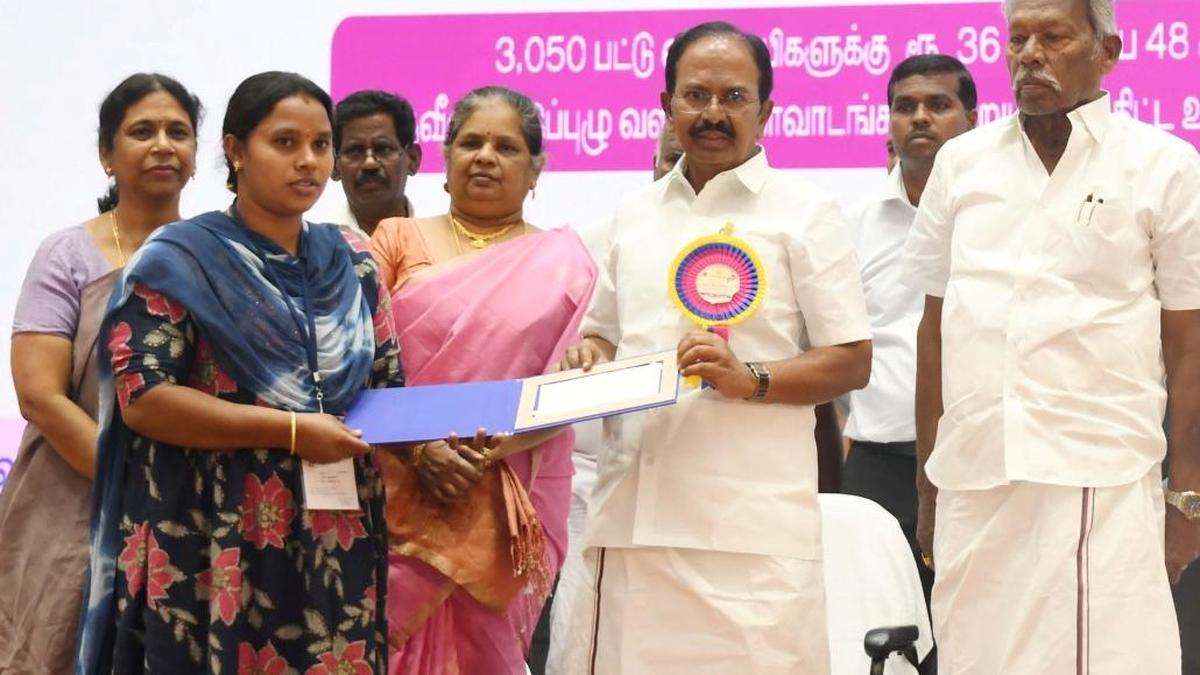 Minister distributes equipment and welfare assistance worth ₹36.48 crore to silk farmers in Salem