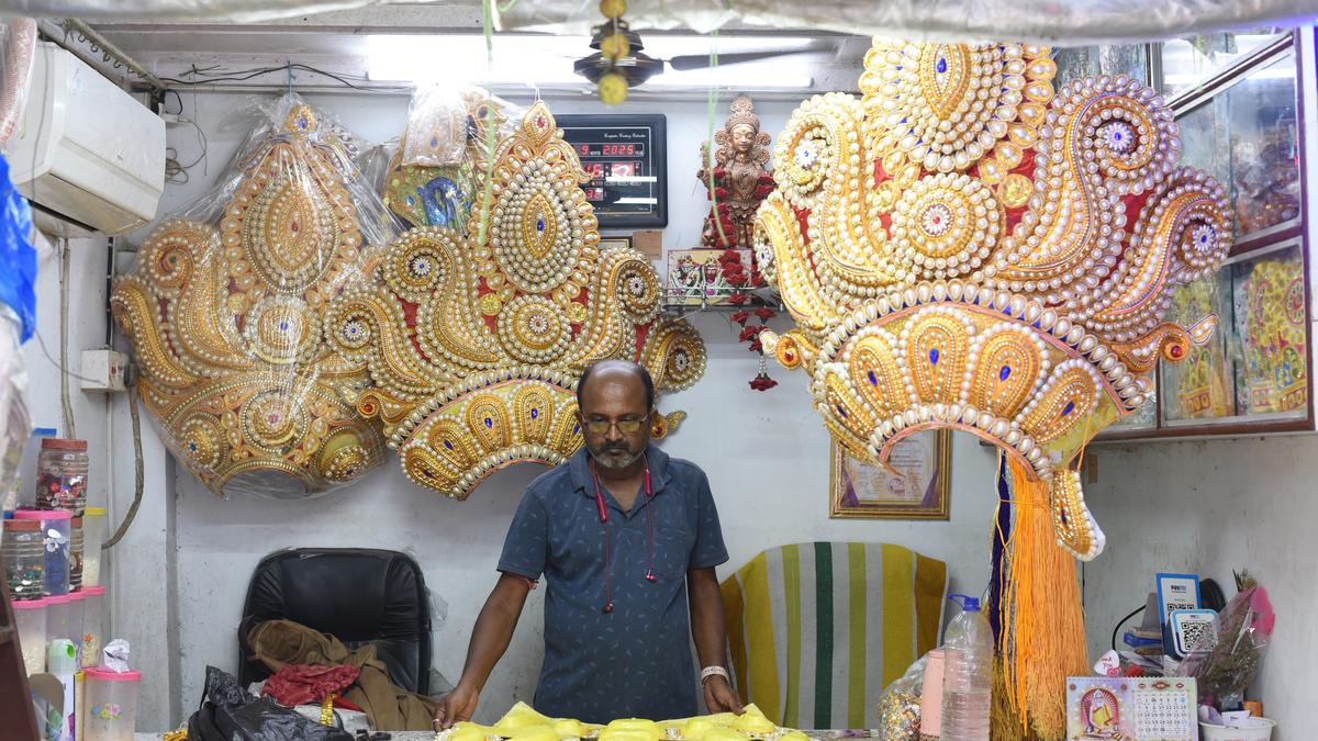Durga Puja artists of Kumartuli worried over crackdown on thermocol use and looming deadlines 