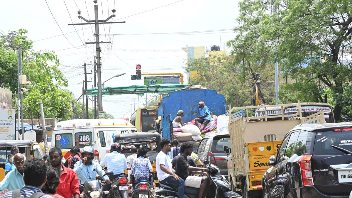 Decade-old flyover project delay fuels traffic congestion at VVD signal in Thoothukudi
