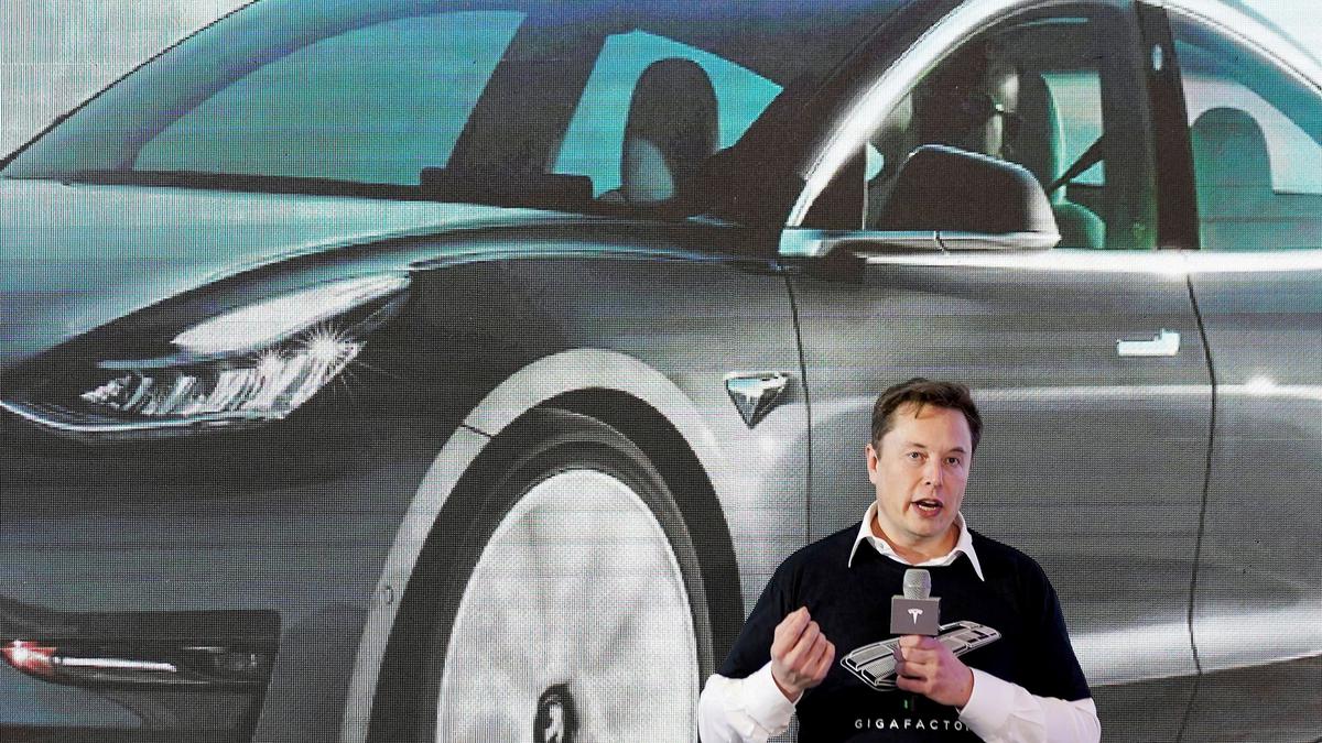 Elon Musk says artificial tweet boost reports false, spread by “disgruntled” Twitter employee