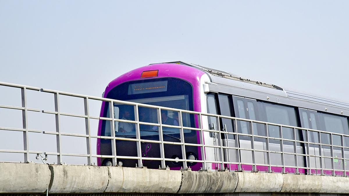 Metro ridership down by an average of 1 lakh every day