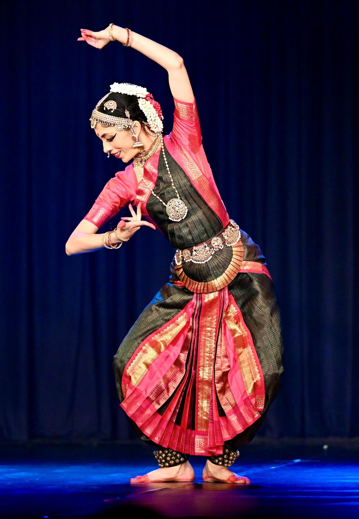 Divya Hoskere's training was evident in the precision and rhythmic integrity of her adavas, which were executed with a good sense of timing.  