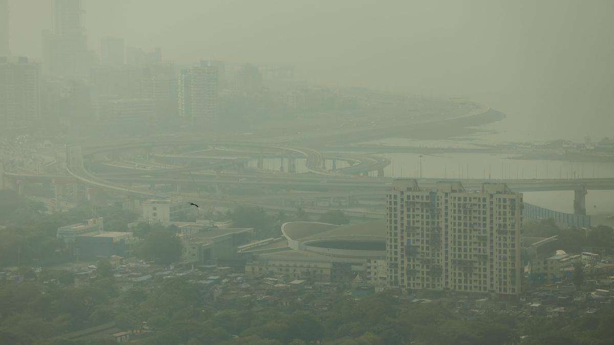 Bombay High Court orders audit of construction sites to combat Mumbai’s air pollution