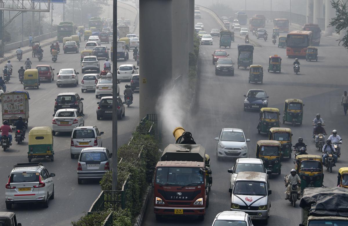 Air quality remains in 'severe' category in Delhi