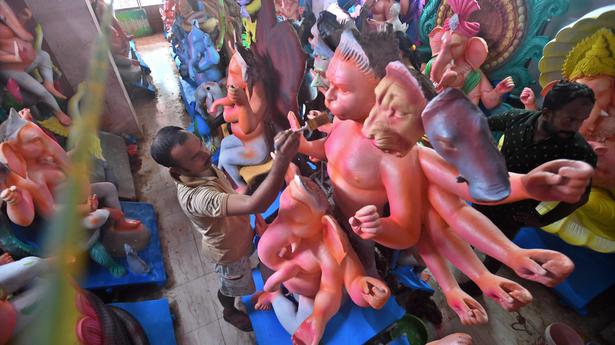 Bengal’s traditional idol makers return to Visakhapatnam ahead of Vinayaka Chavithi