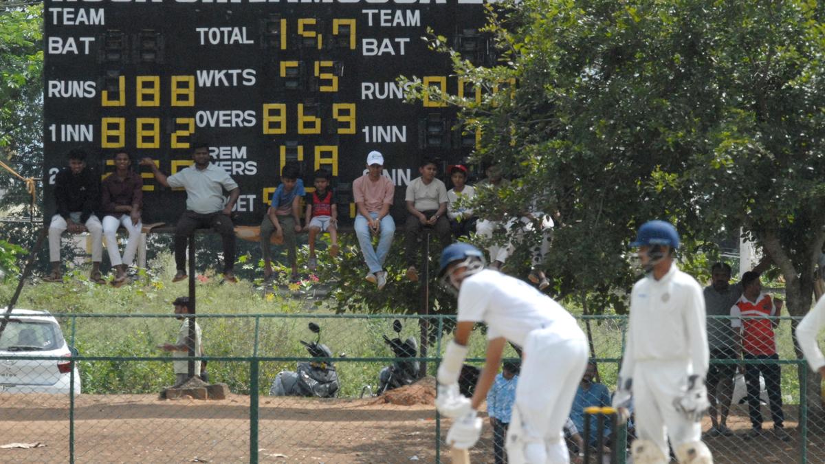 Ranji Trophy match attracts cricket lovers to KSCA stadium in Shivamogga