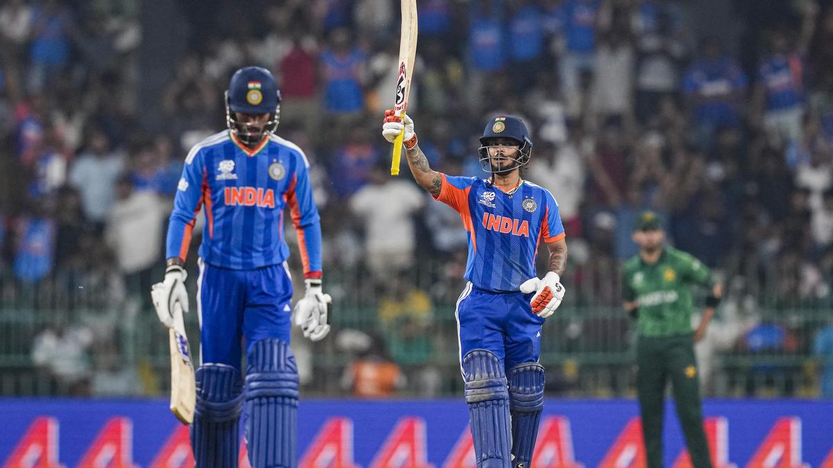 Piala Dunia T20: India terus bangkit dengan kemenangan klinis atas Pakistan