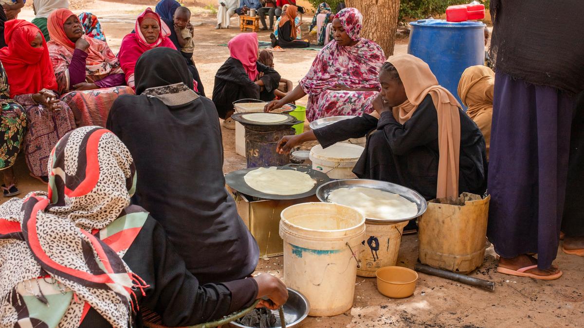 Sudan’s warring sides target volunteers fighting famine