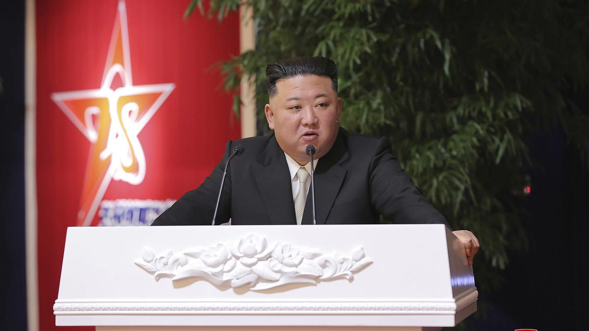 North Korean leader Kim Jong Un visits and encourages troops with daughter