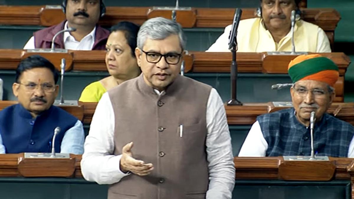 Centre directed to block 30,310 web links since 2018: I-T Minister Ashwini Vaishnaw tells LS