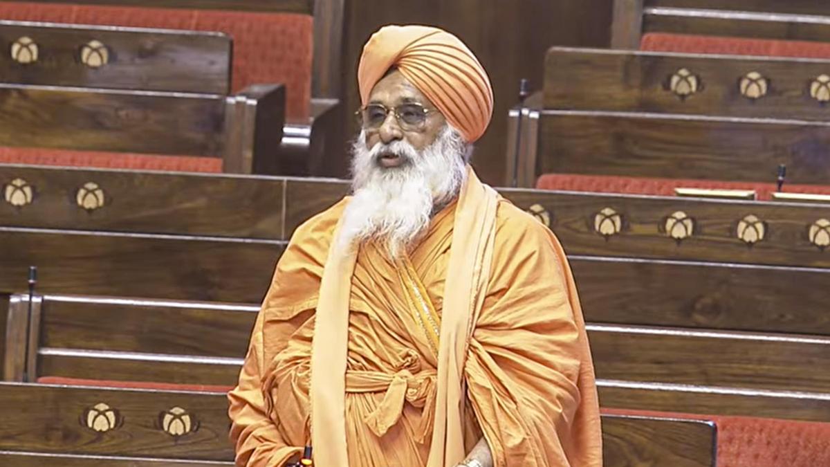 ‘Vikramjit Sahney called me to join ‘Azaad group’ but I refused’, claims AAP RS member Seechewal