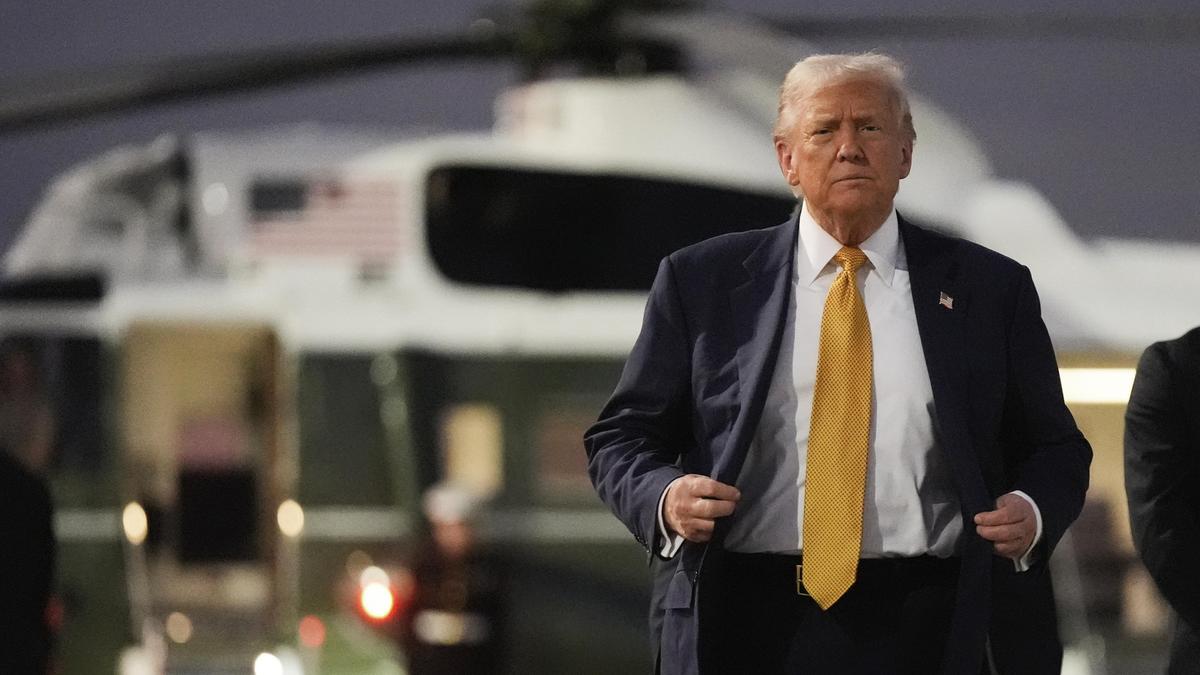 https://th-i.thgim.com/public/incoming/rzmaiz/article70209903.ece/alternates/LANDSCAPE_1200/APTOPIX_Japan_Trump_Asia_81480.jpg