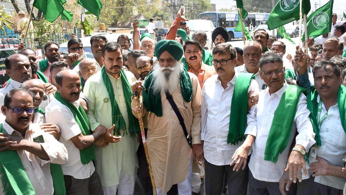 ‘Farmers will burn copies of India-US trade deal on February 15’