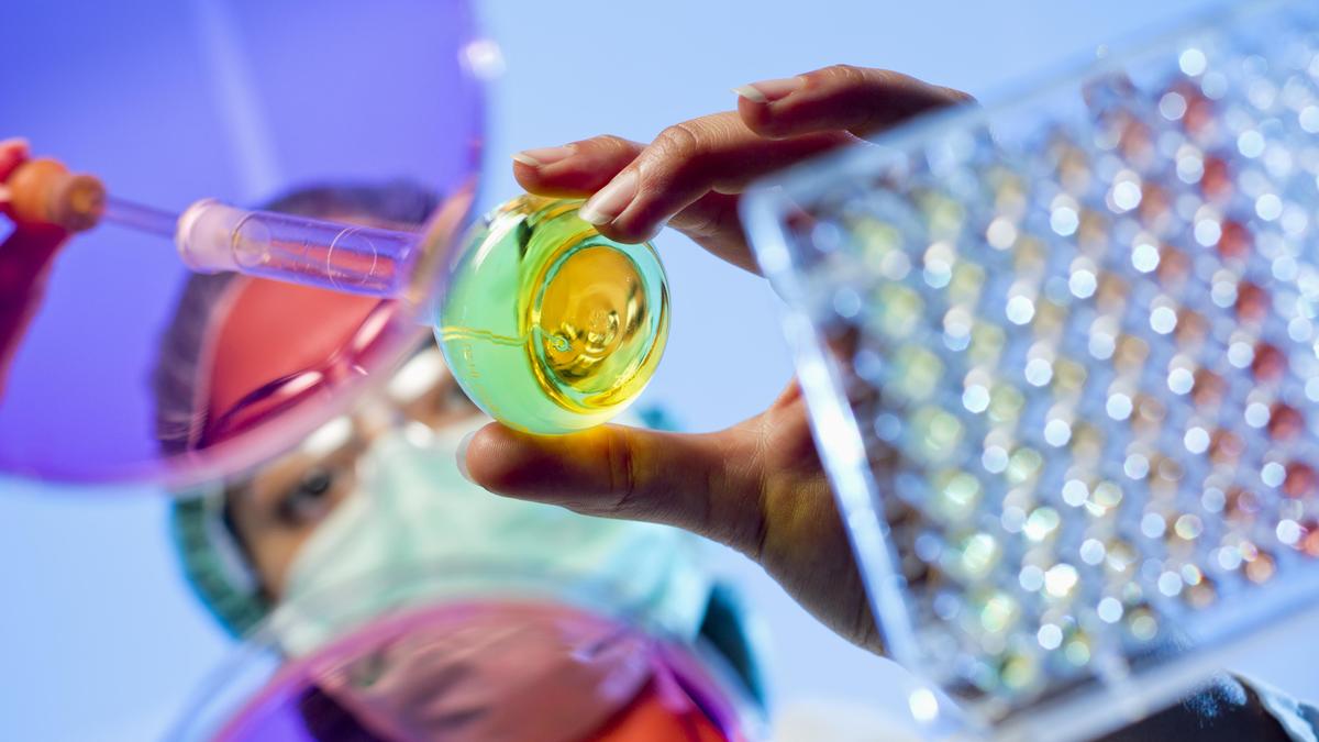 Study finds research by women may spend more time in peer review; could help understand gender gap