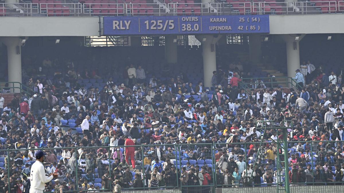 RANJI TROPHY | More than 12,000 fans turn up for Kohli, force DDCA to open more gates