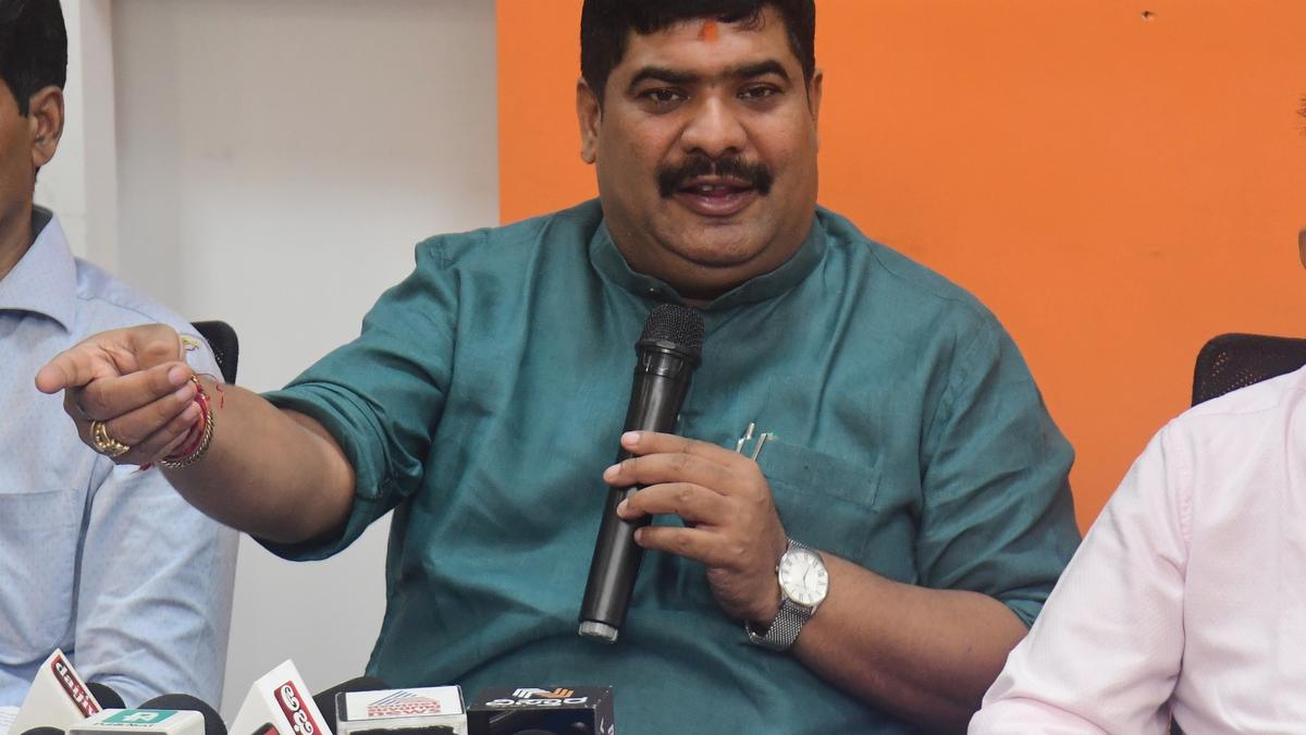 Administration in Karnataka has derailed, alleges MLA