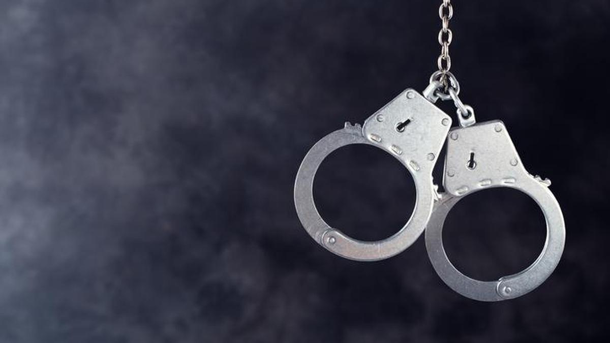 Quack arrested for operating ayurvedic hospital in Anna Nagar