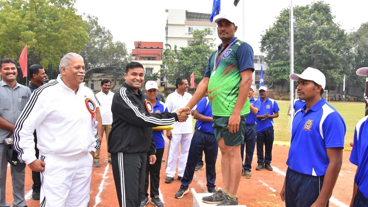 Kadapa SP inaugurates &lsquo;Annual Police Sports and Games Meet 2024&rsquo;
