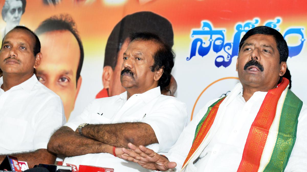 Congress will contest 2024 elections in Andhra Pradesh on its own strength, says PCC chief Gidugu Rudra Raju