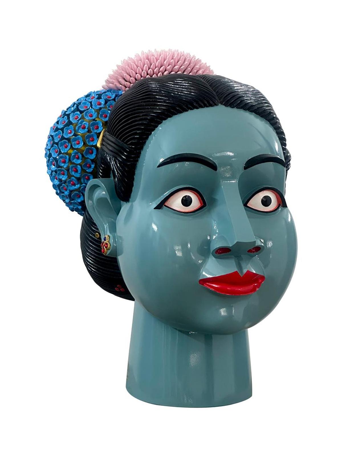 Urmila 2025 por Ravinder Reddy Urmila 2025 por Ravinder Reddy