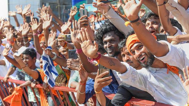 People wait for long to hear the Prime Minister speak