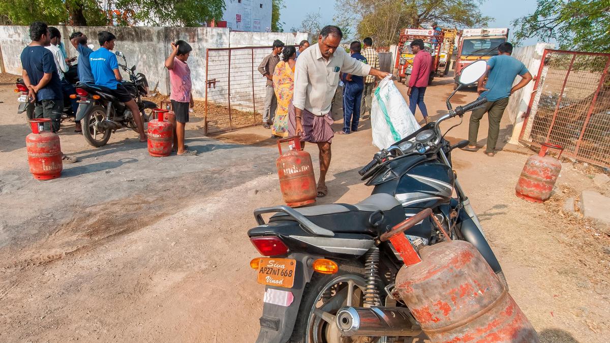 LPG situation under control, no need for panic booking, says A.P. govt.