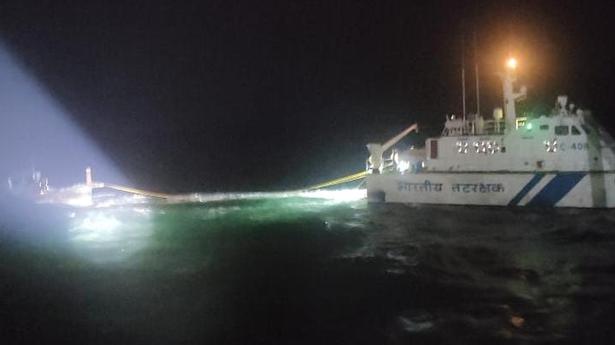 Pakistani fishing boat with drugs worth ₹200 crore seized off Gujarat coast