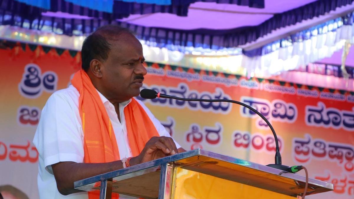 H.D. Kumaraswamy appeals to people for a chance to rule the State independently, promising ‘Rama Rajya’