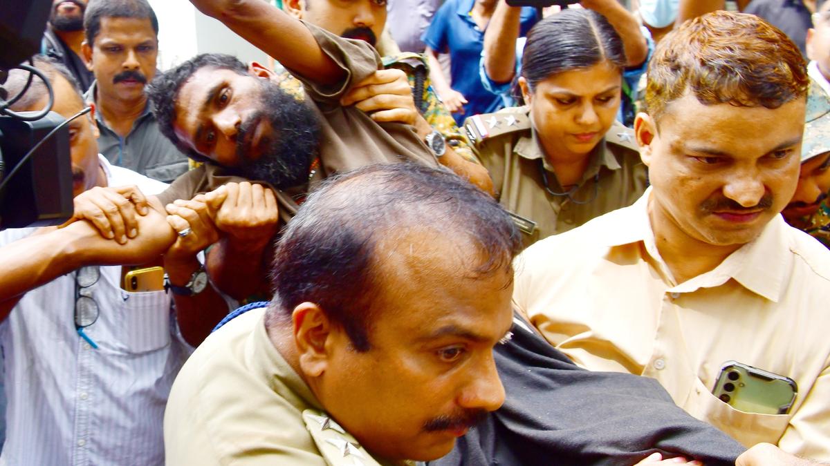 Govindachamy escapes from Kannur Central jail, arrested after four-hour search