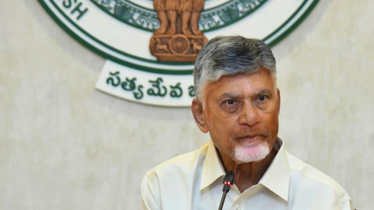 Naidu orders officials to follow Irrigation Calendar to ensure timely completion of projects