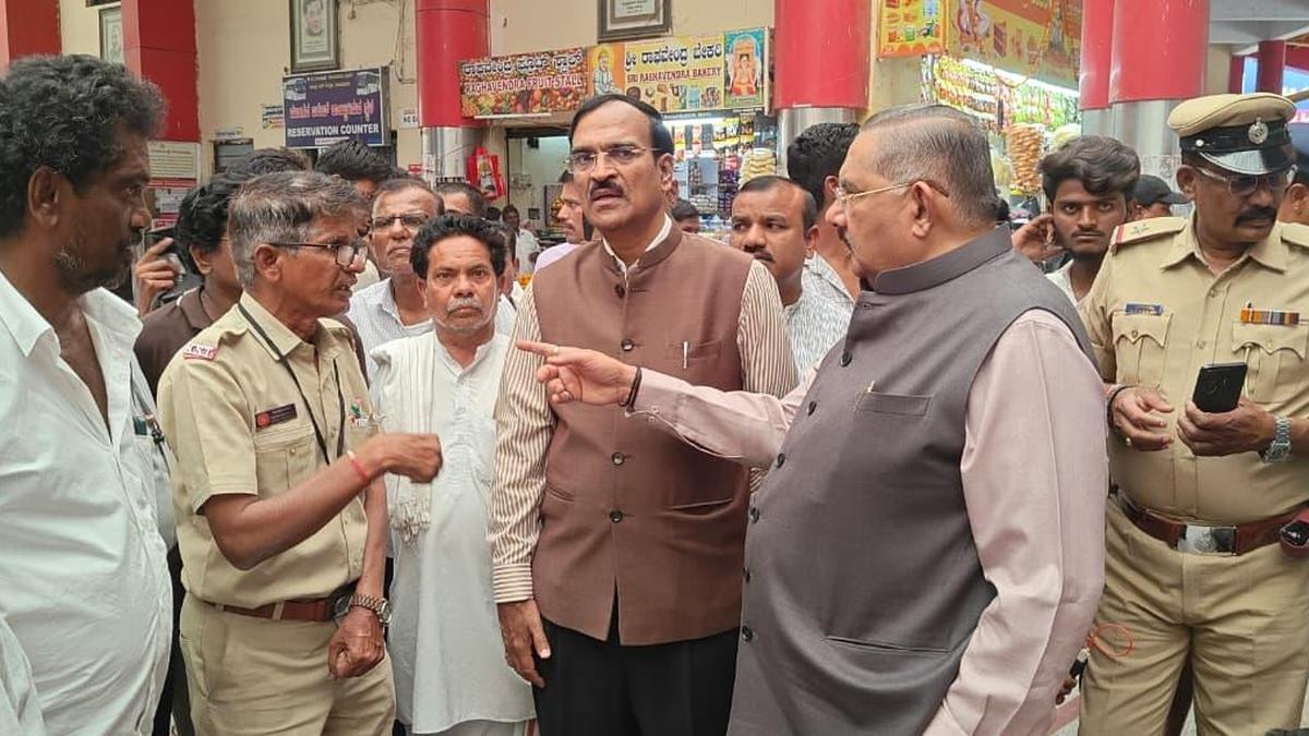 Karnataka State Human Rights Commission inspects hostels, jail, bus stand in Raichur