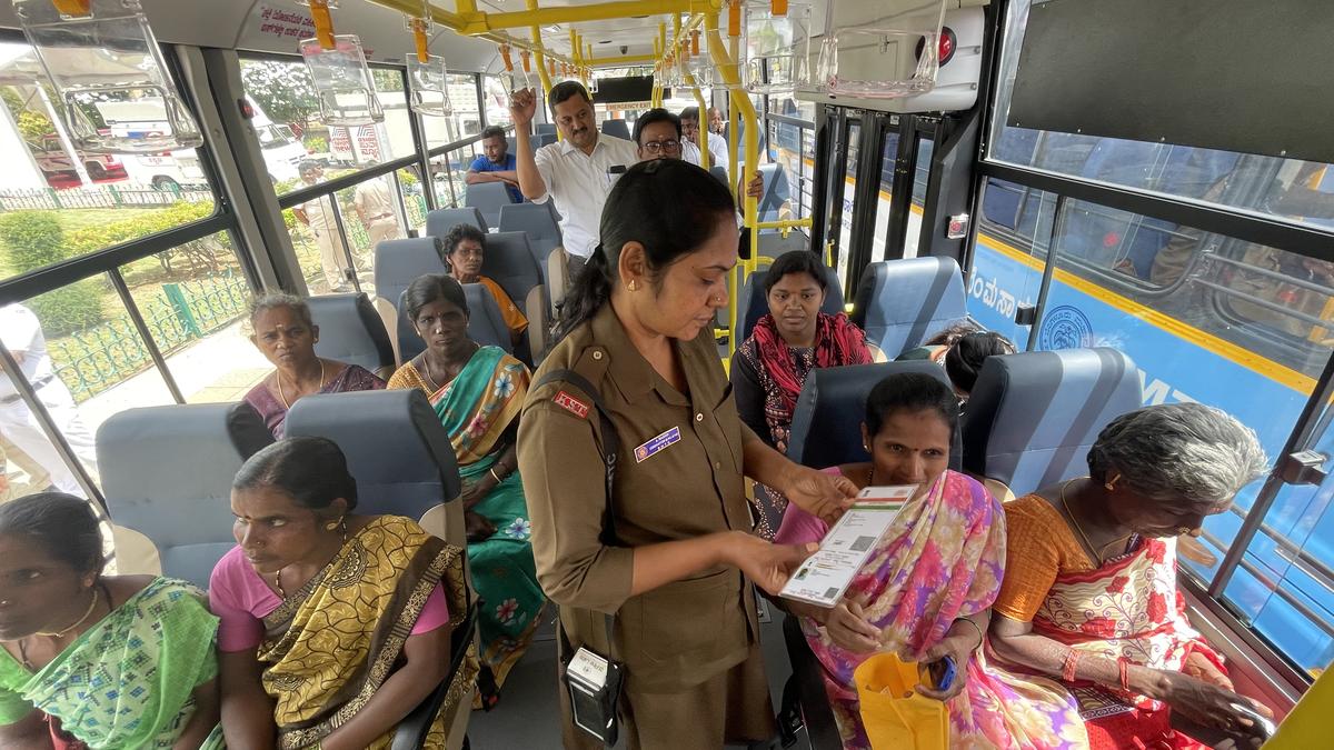 Shakthi scheme: Teething troubles taking toll on BMTC bus conductors - The Hindu