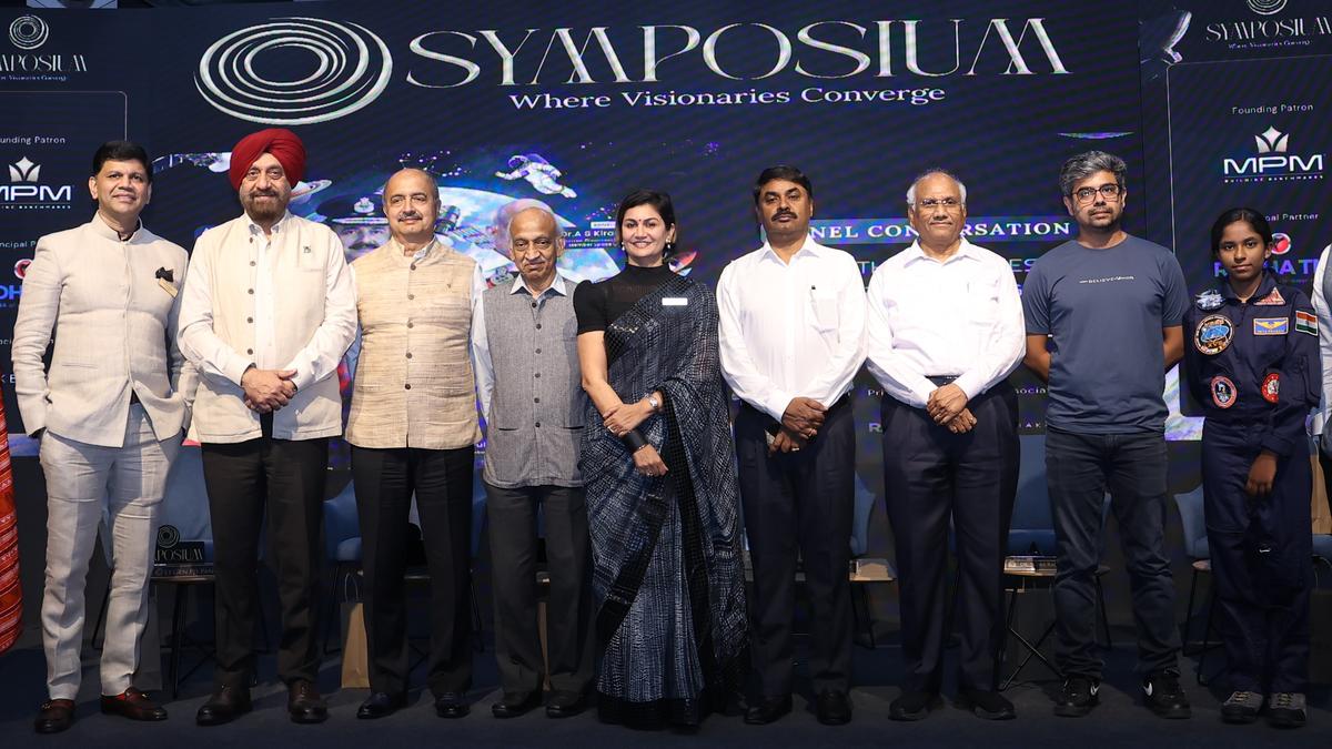Experts call for higher launch frequency, private role in space sector