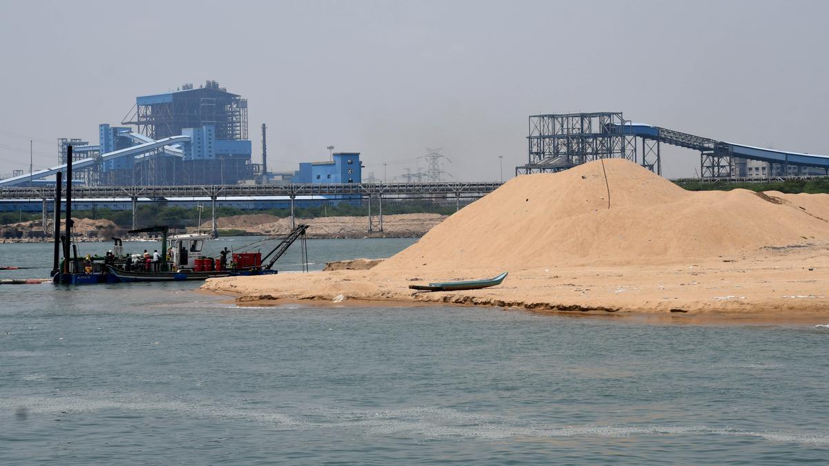 Dredging begins at Ennore estuary after five years; second phase to cover 1.45 km