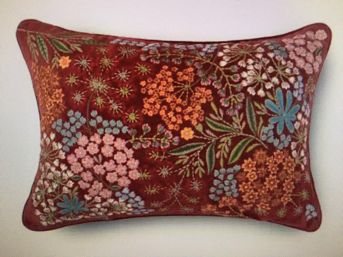 Disty floral cushion I saritahanda.com