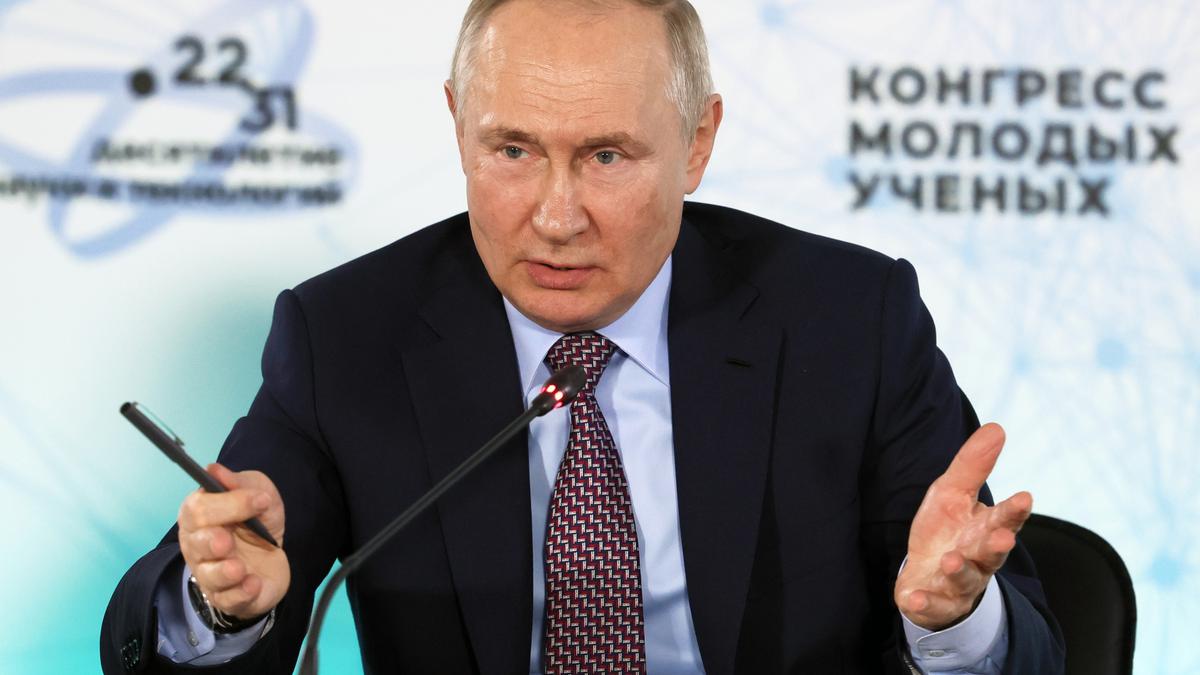 Putin is open to talks on Ukraine, Kremlin says