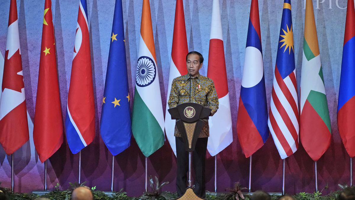 Indonesian president warns ASEAN 'can't be proxy' of any country