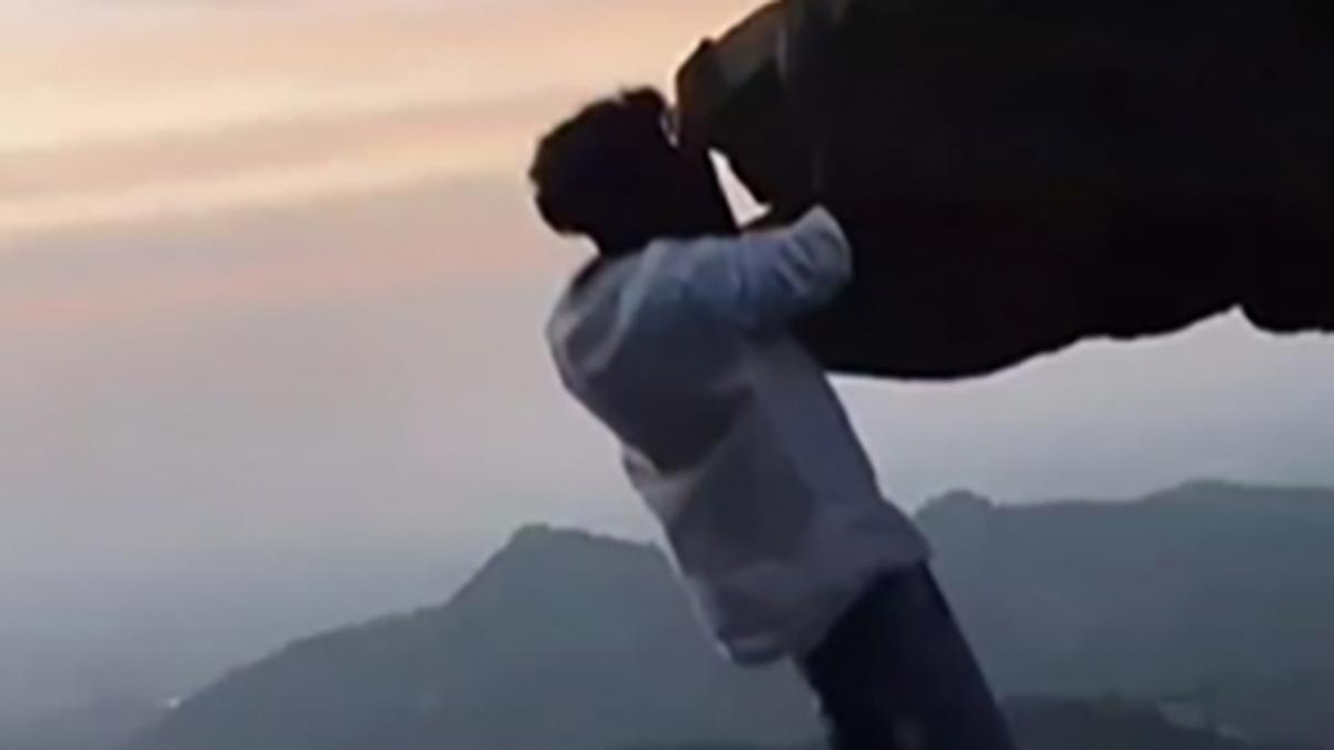 Youth arrested for doing stunts on Avalabetta cliffs for reels