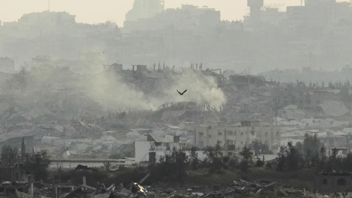 https://th-i.thgim.com/public/incoming/s8patw/article69538714.ece/alternates/LANDSCAPE_1200/Israel_Palestinians_27320.jpg