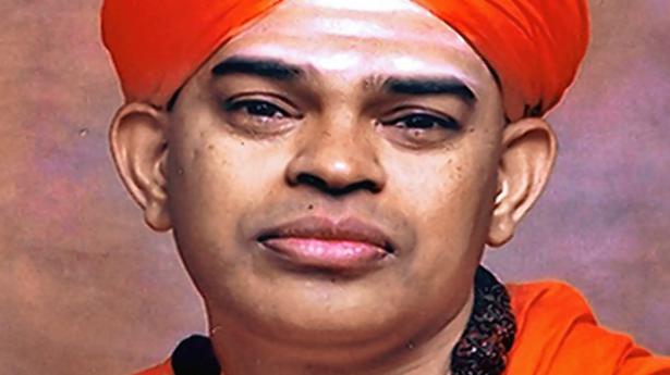 Karnataka seer Shivamurthy Murugha Sharanaru hospitalised after being arrested in sexual abuse case