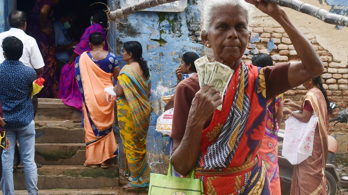 Control rooms in Chennai from Monday, to help residents with women’s basic income scheme