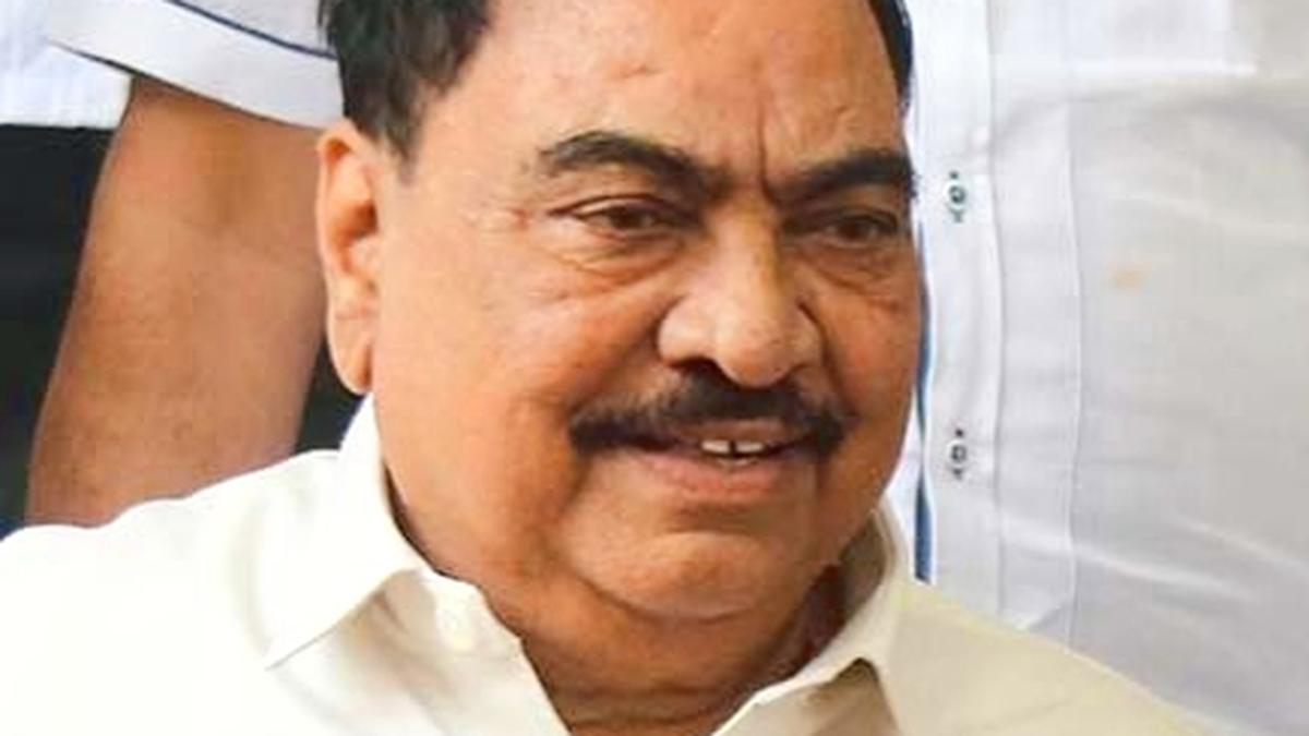 BJP leaders yet to confirm Khadse’s return, says Fadnavis