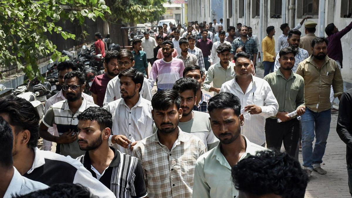 Huge rush in Home Guard recruitment examination signals looming unemployment scenario in U.P., says Opposition