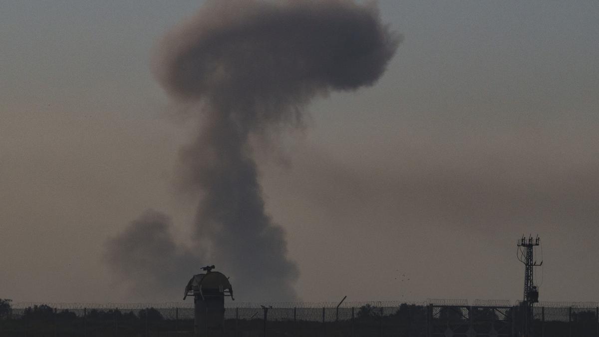 France evacuates 42 people from Gaza